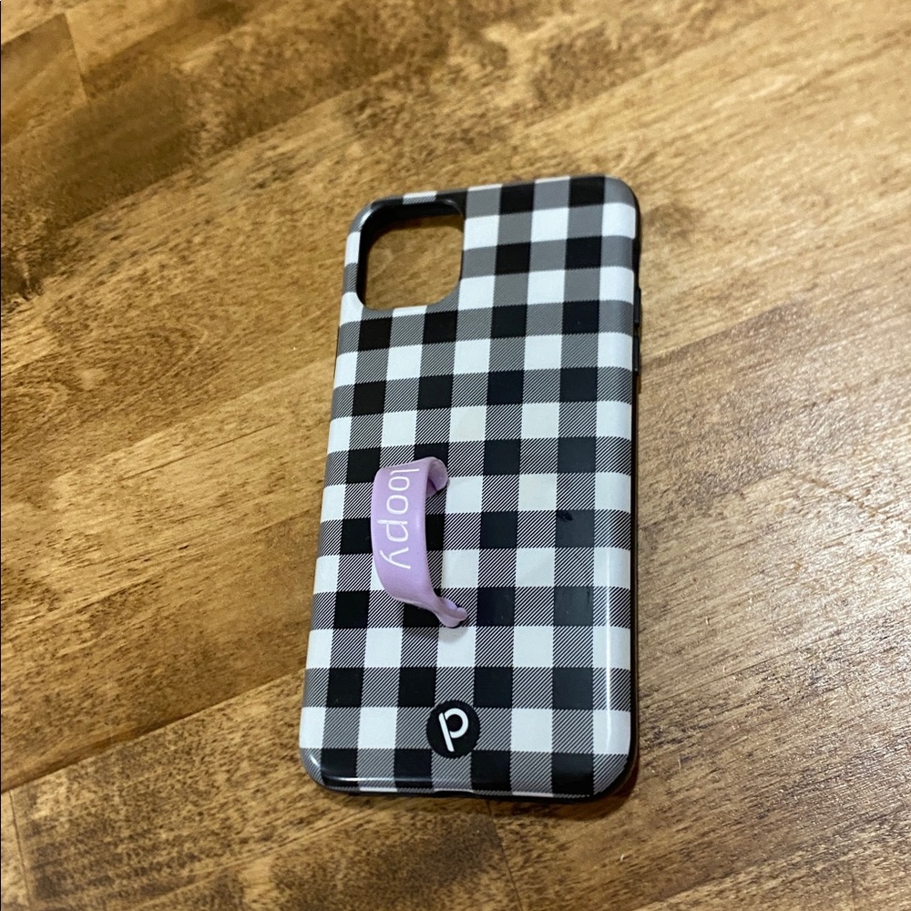 Loopy Plaid Black and White IPhone 11 Pro Max Case